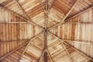 pérgola o tejado de madera